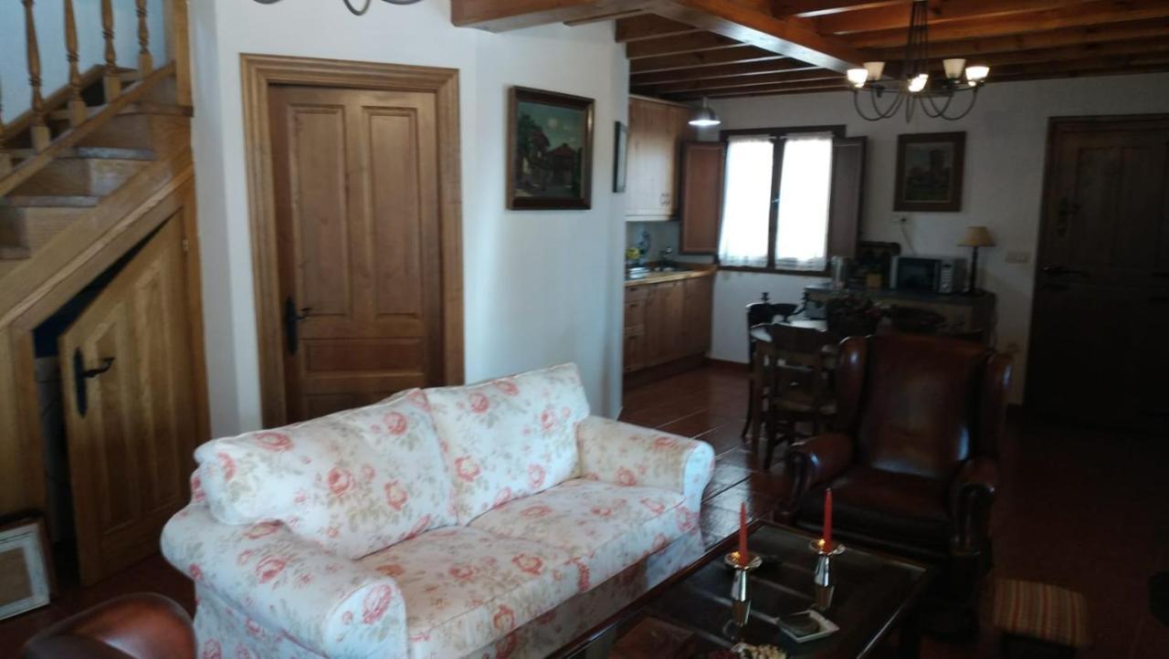 Villa Isabel Piloña Екстериор снимка